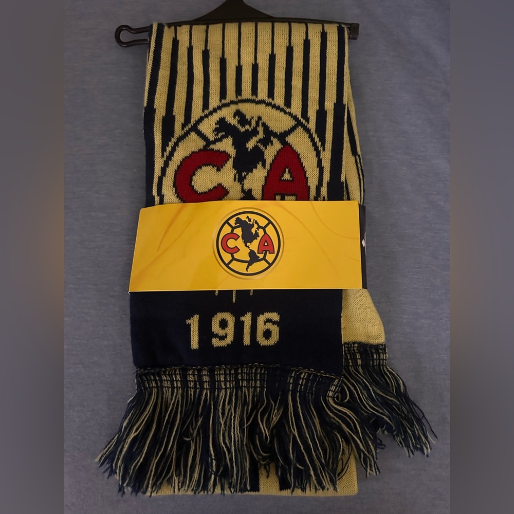 Club America soccer scarf NWT
